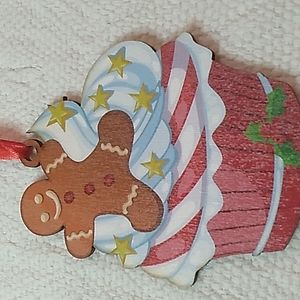 Bucherry Gingerbread Cupcake Christmas Ornament Wooden